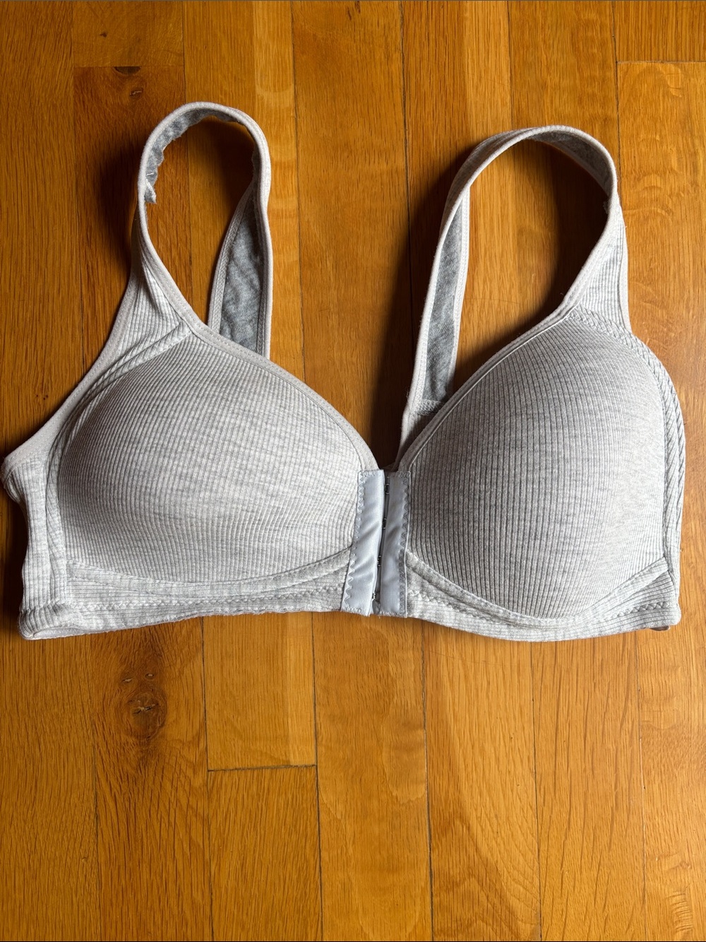 Comfort Molded Wireless Bra - Light Gray